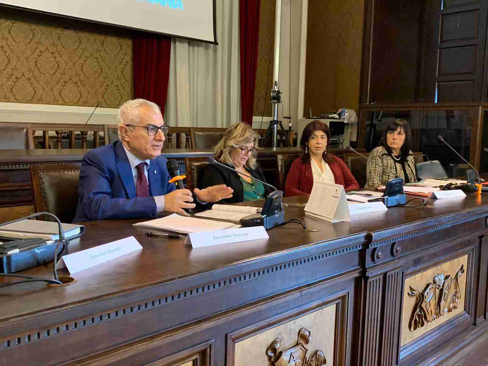 Sovraindebitamento, Foti (A.S) presenta proposta di legge regionale