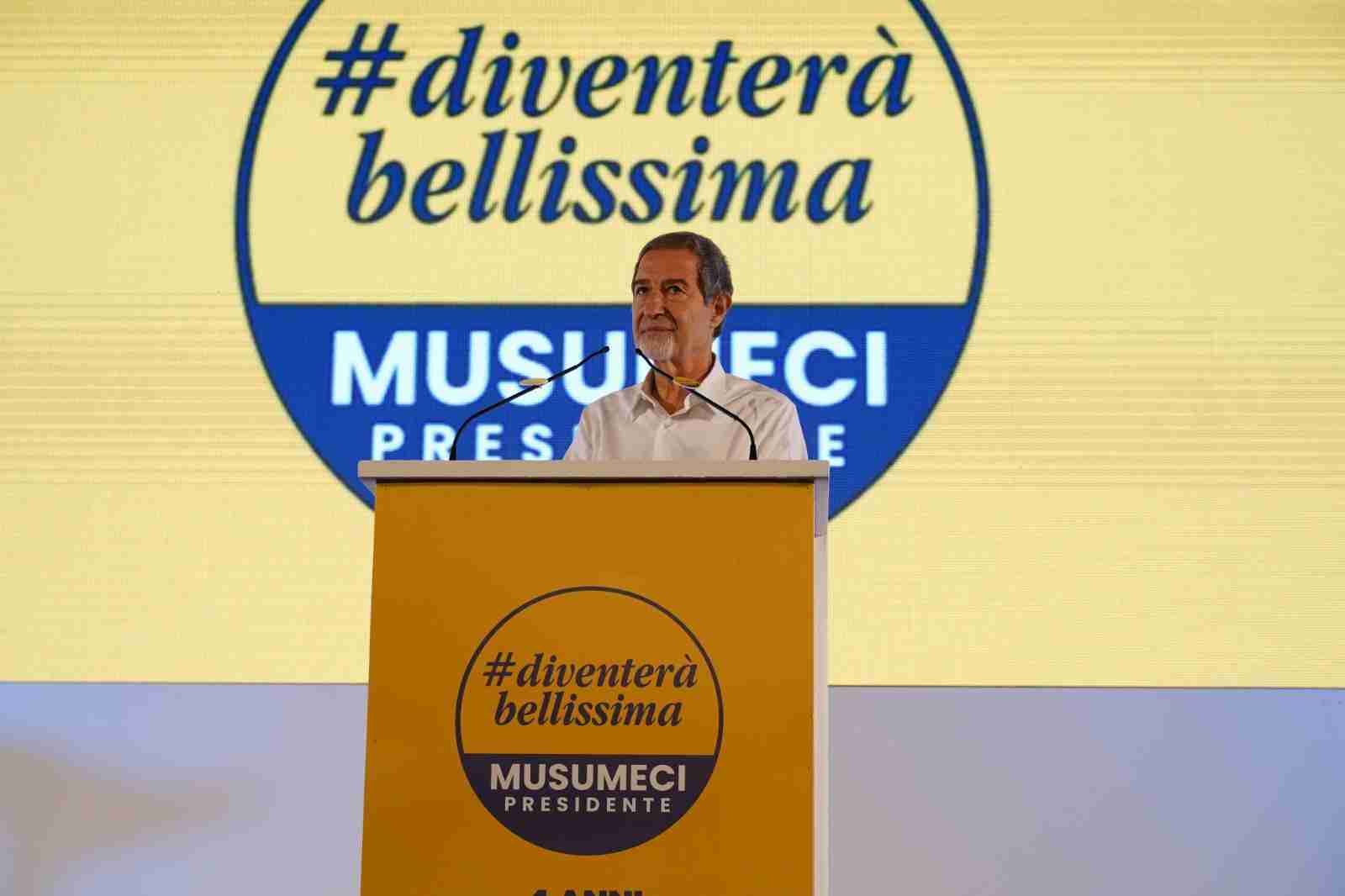 Musumeci: “sciolgo l’incantesimo, sono ricandidato”