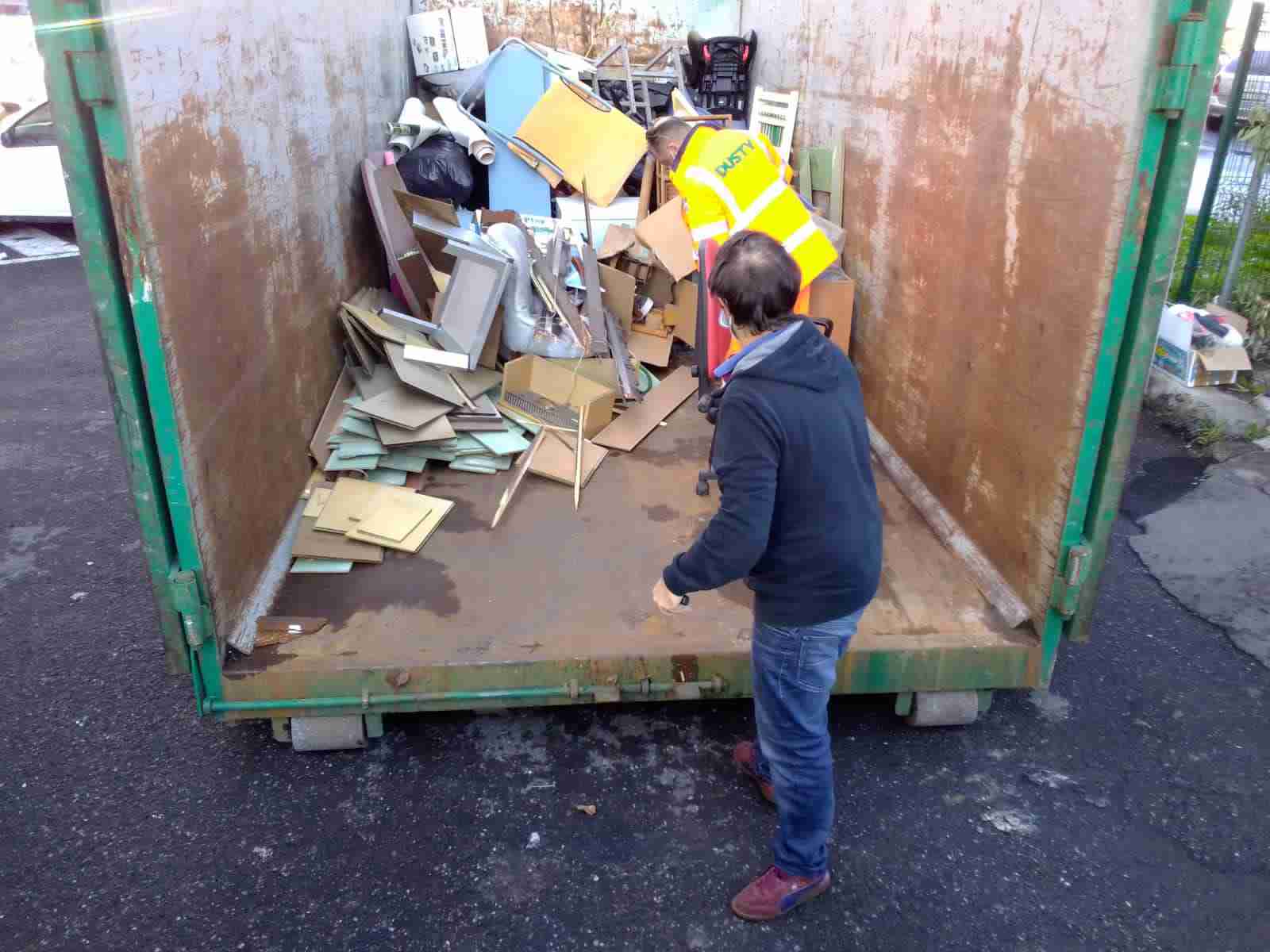 Sant’Agata Li Battiati: domenica 14 nov. raccolta straordinaria di piccoli ingombranti