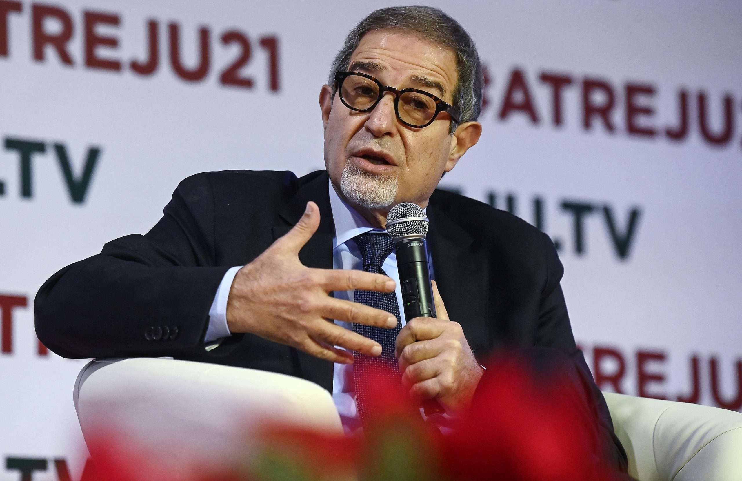 Musumeci, “iniziamo a cogliere il frutto di un lavoro difficoltoso e impegnativo”