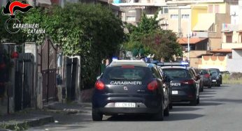 Nascondeva 105 grammi di cocaina in auto, denunciato