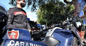 Richieste estorsive di denaro e maltrattamenti alla madre, arrestato