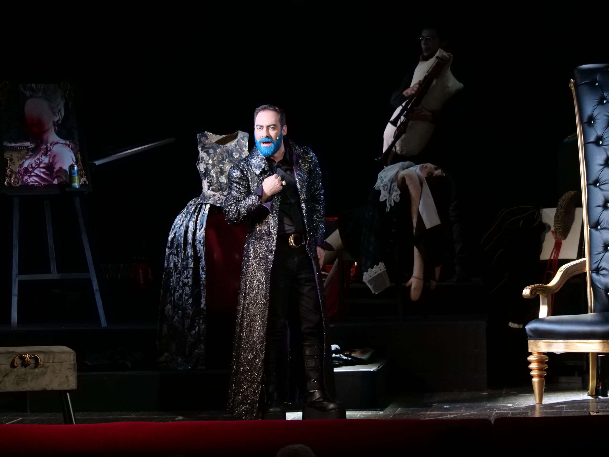 Al Piccolo Teatro della Città va in scena la favola noir scritta da Costanza