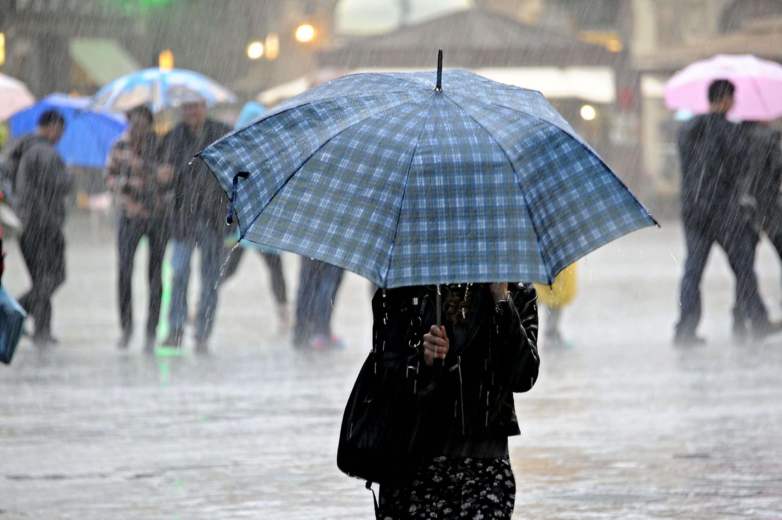 Maltempo, allerta meteo Arancione: il Comune raccomanda prudenza ai cittadini