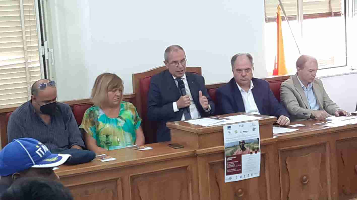 Lotta al caporalato, progetto agrisociale a Bronte