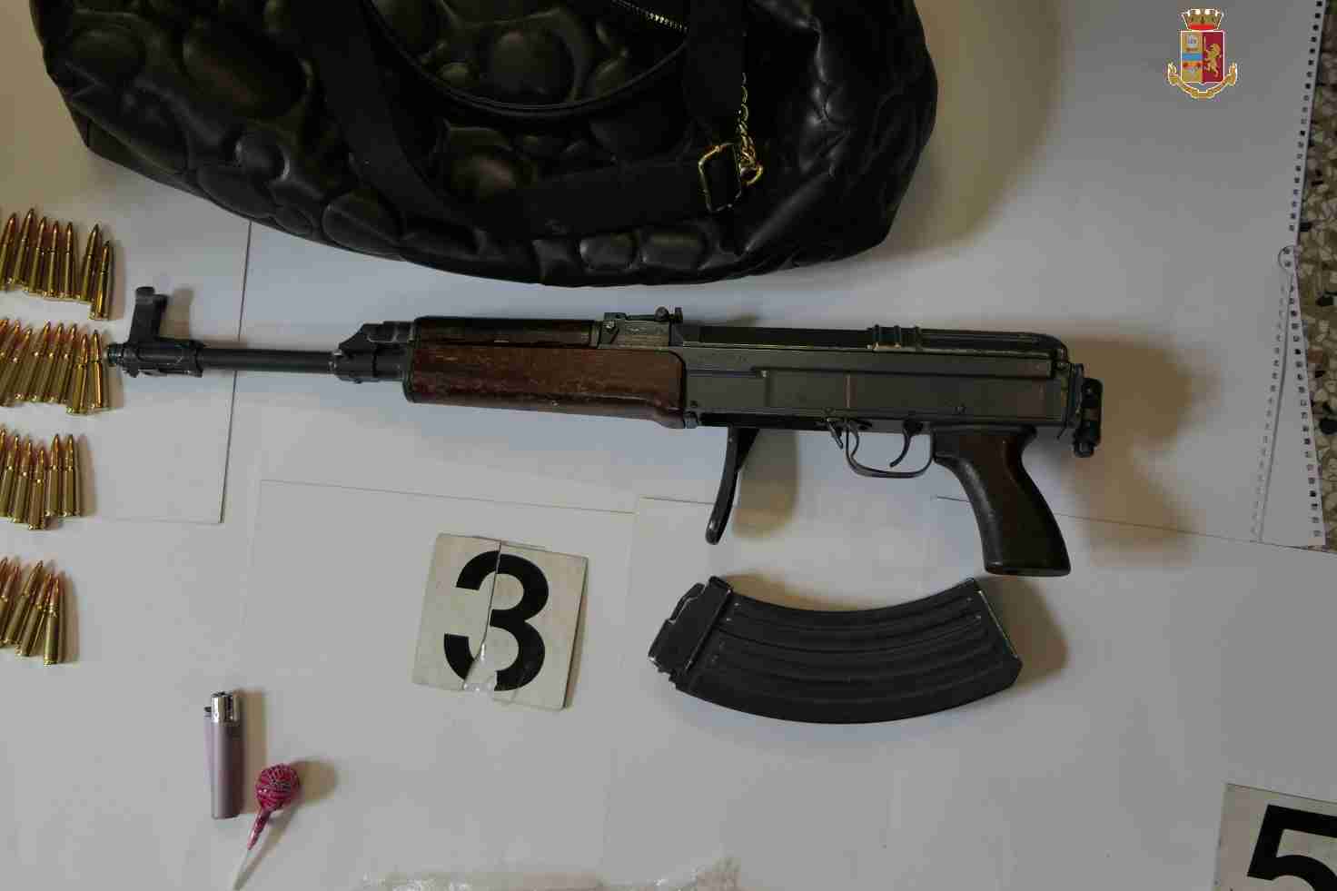 Rinvenute armi a Catania, due arresti della polizia
