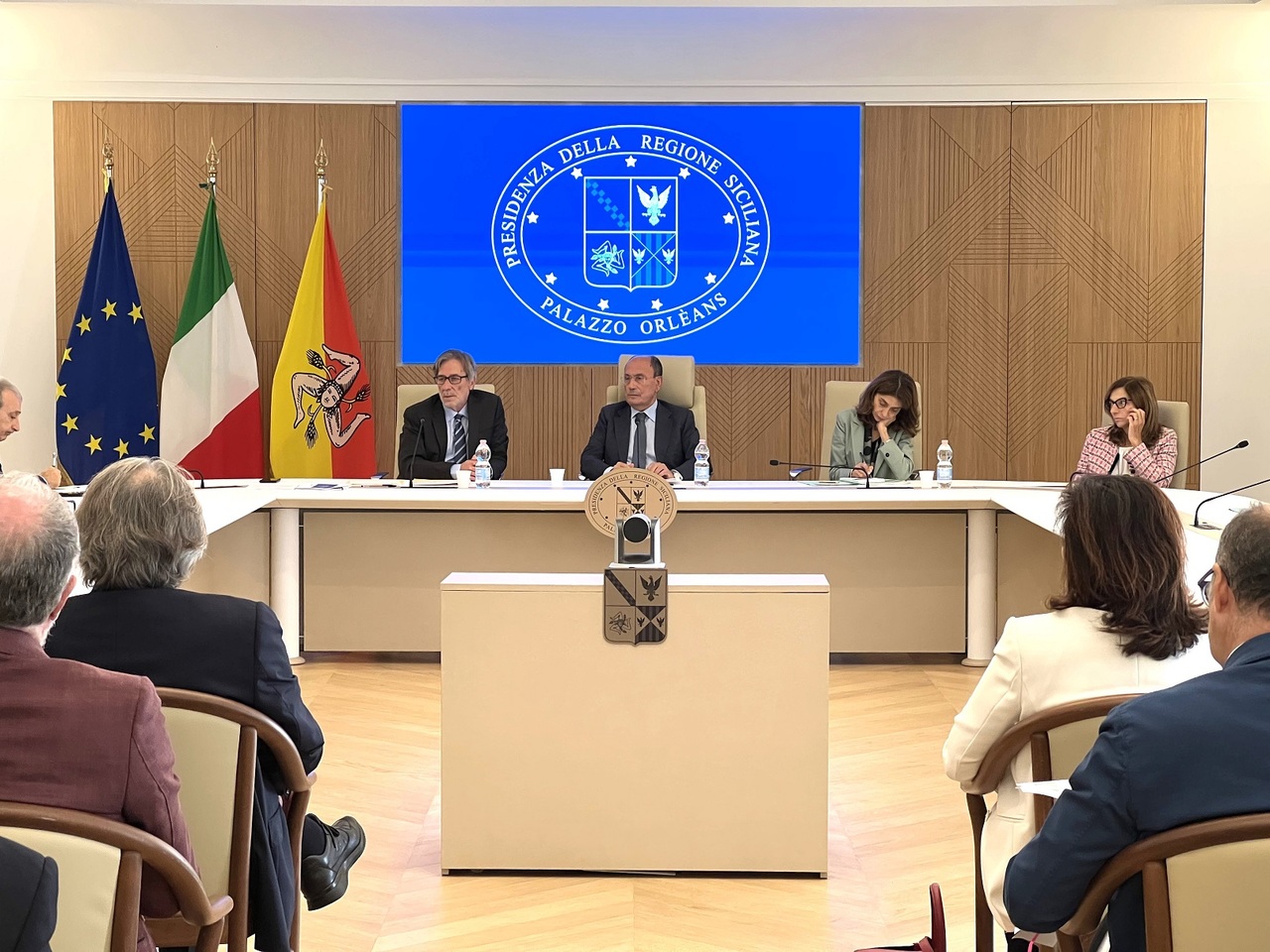 Schifani: “cabina regia a supporto dipartimenti per il Pnrr”