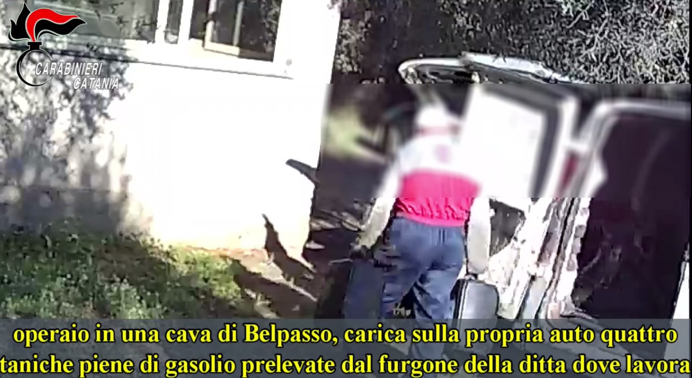 Belpasso: “preleva” carburante in ditta, arrestato 63enne