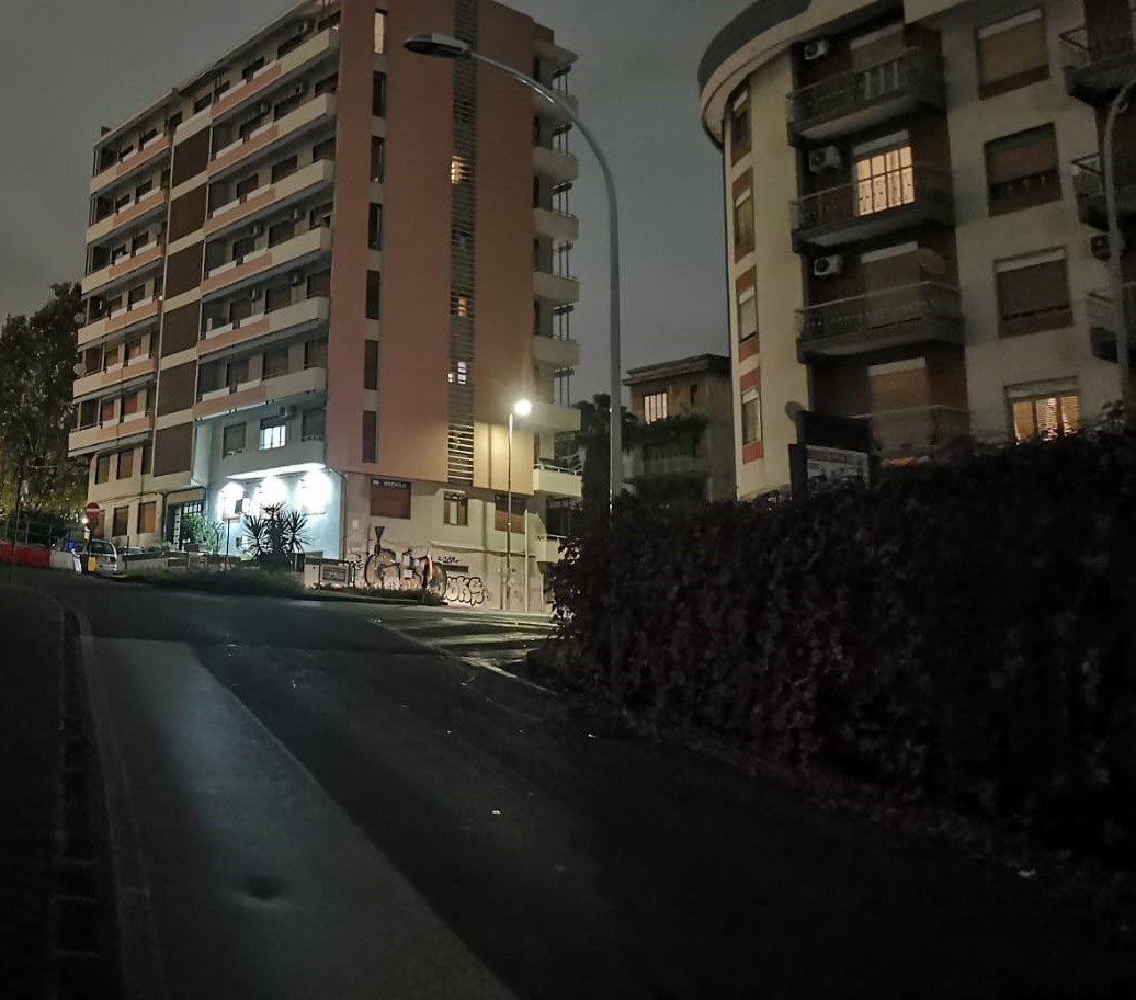 Strade “Borgo-Sanzio”  al buio a Catania