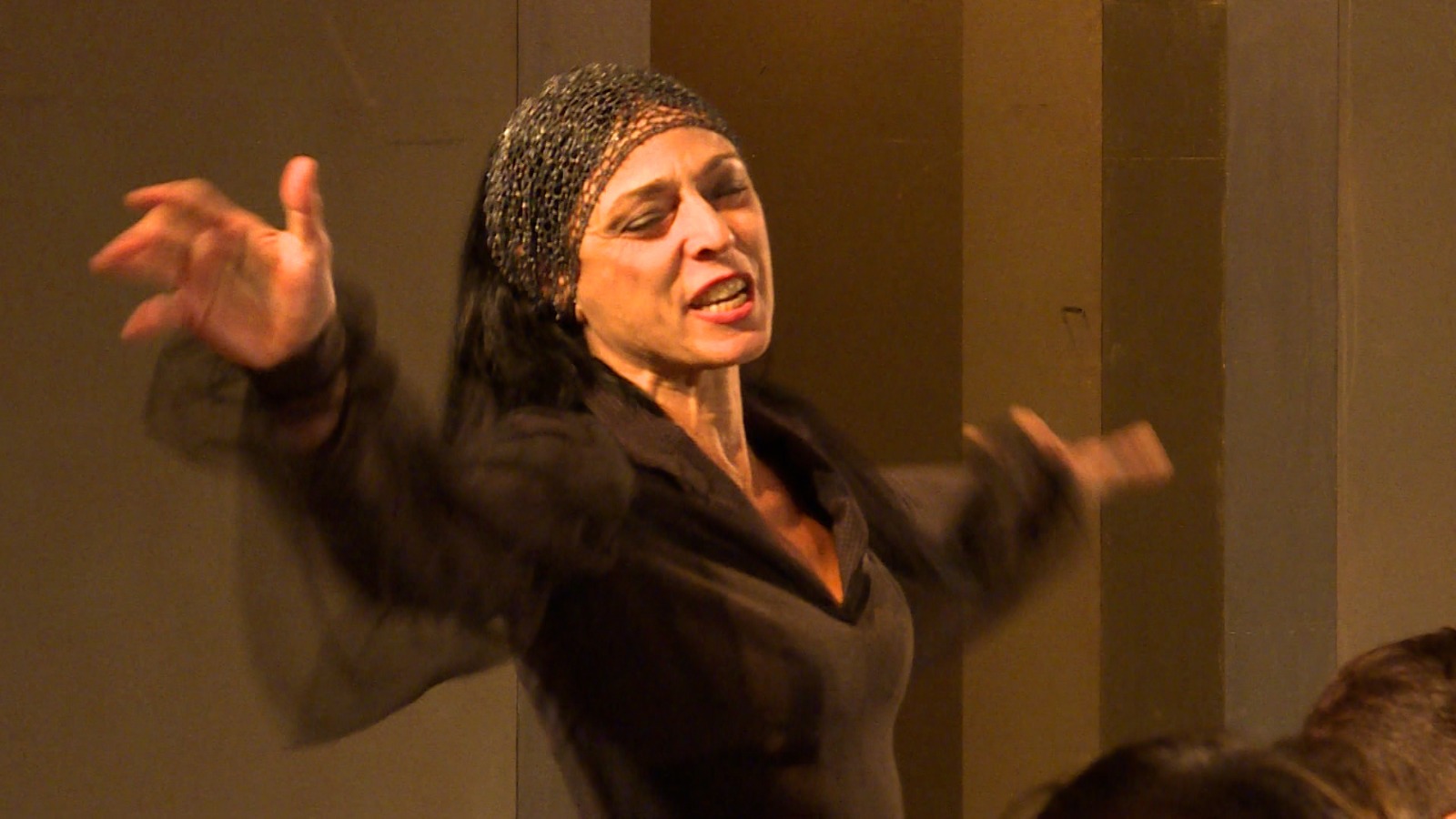 Teatro, tutti a tavola per il “Lungo pranzo di Natale”