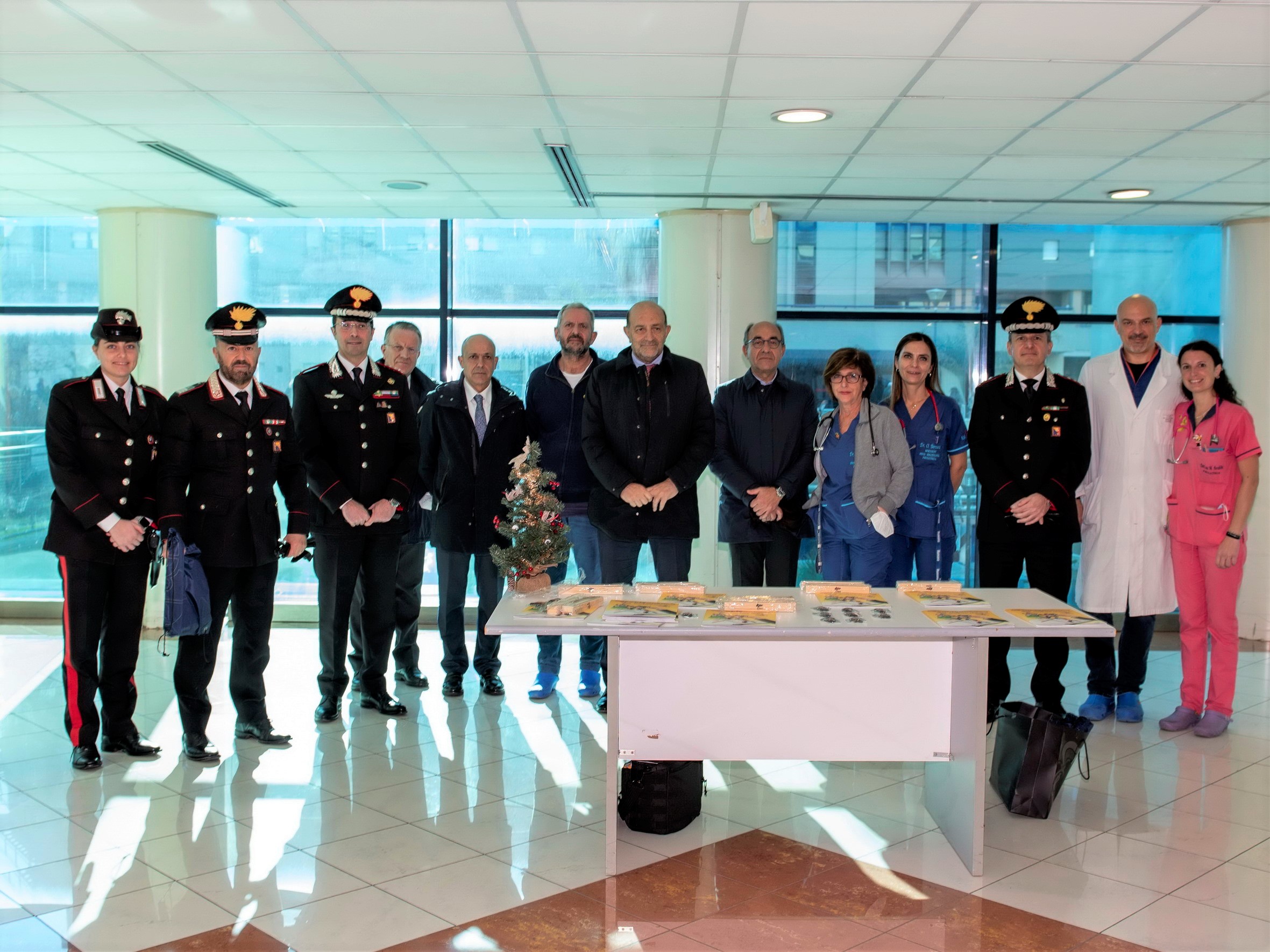 Visita augurale e doni dei Carabinieri