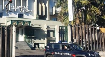 Ricatta l’ex compagna con filmati “intimi”, arrestato