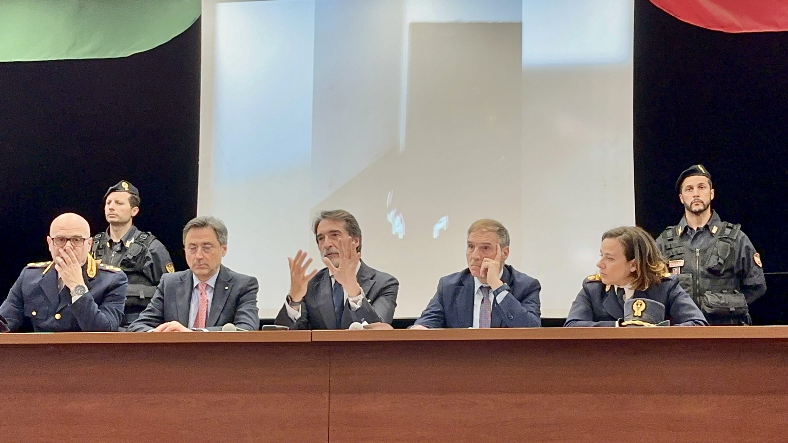 Migranti: operazione ‘Landaya’, eseguiti 25 fermi