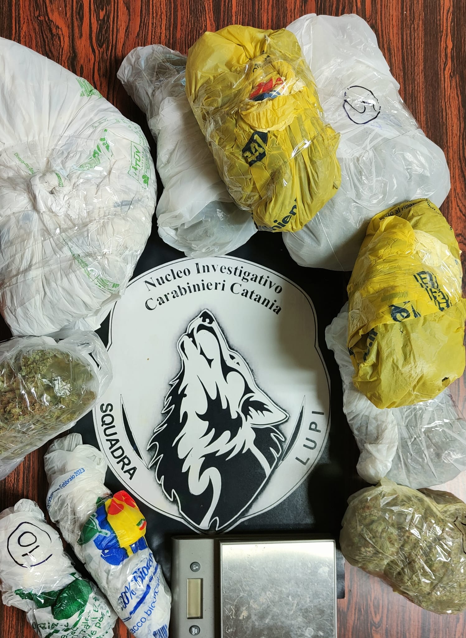 Pusher arrestato nel quartiere Picanello