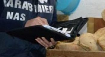 Panettoni “di Bronte” senza pistacchio, denunciato un produttore
