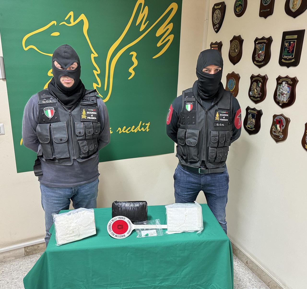 Arrestato corriere della droga