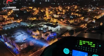 Carlentini, auto bruciata nelle campagne: trovati resti umani