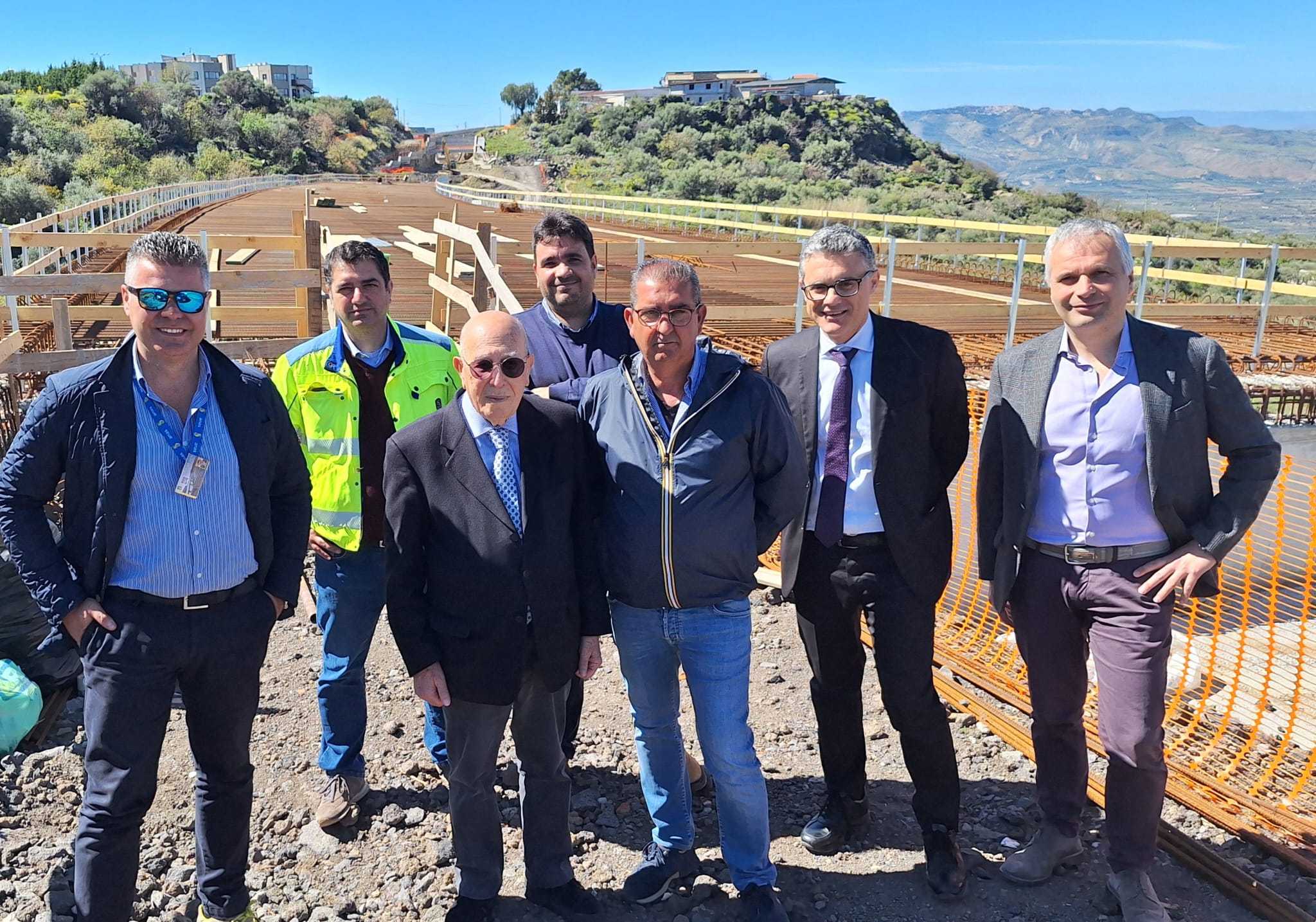 Firrarello visita il cantiere del tratto Bronte – Adrano