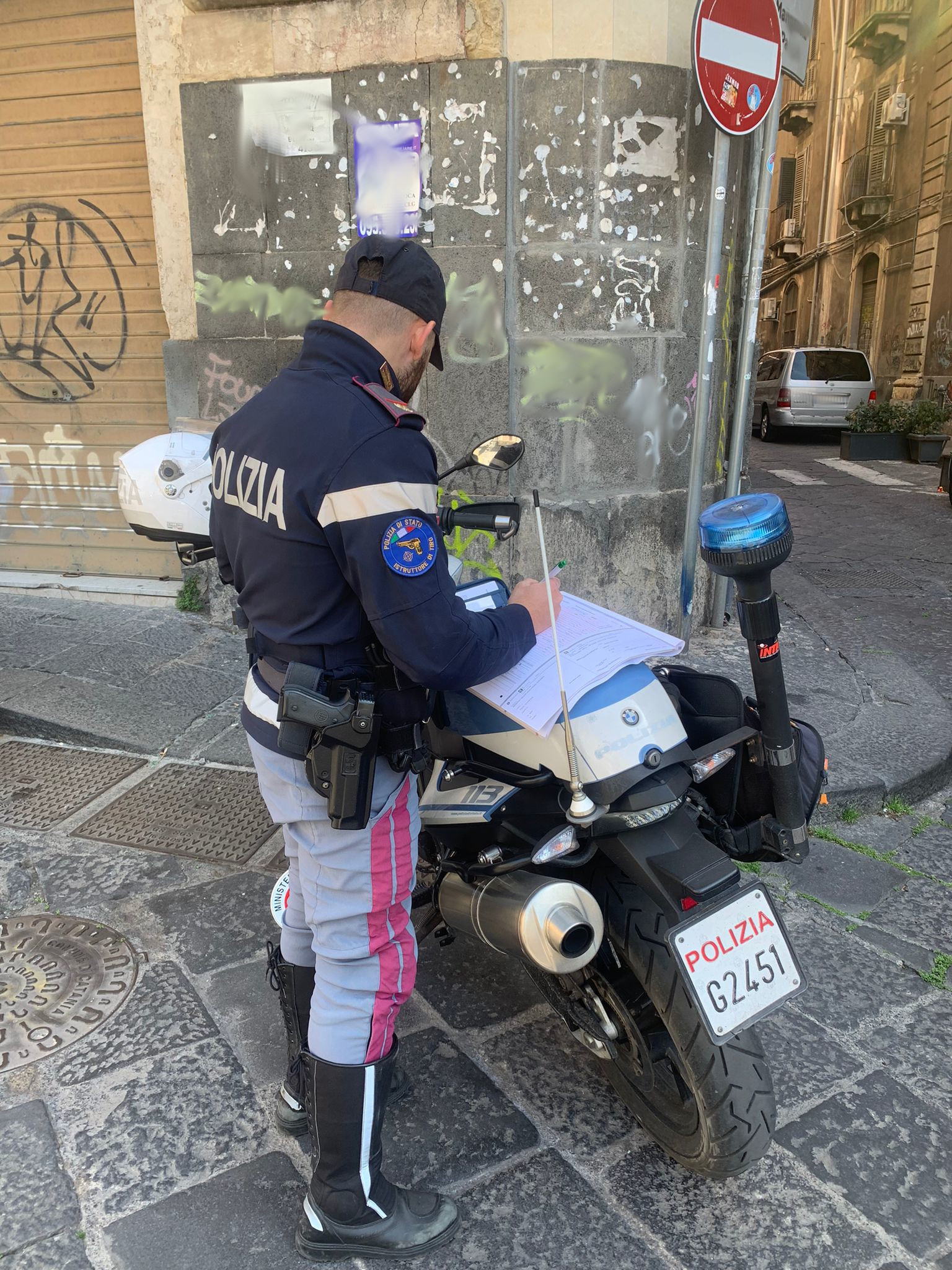 Task Force della polizia per il contrasto ai posteggiatori abusivi