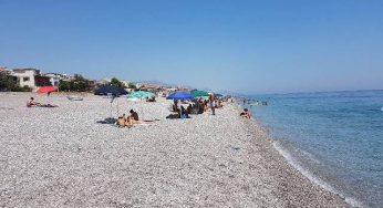 Spiaggia di Fondachello accessibile a tutti: domani in spiaggia si inaugura la sedia job
