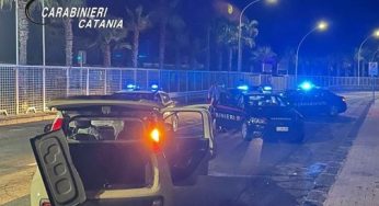 Aci Castello: Tentano di rubare dalle casse dei parcometri con un flex, ma vengono arrestati dai Carabinieri