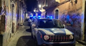 Senza casco travolge un agente per sfuggire al controllo: arrestato 25enne a Catania