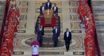 L’addio a Papa Francesco: fede, emozione e rivoluzione digitale