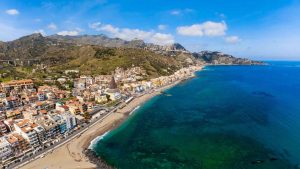 Giardini Naxos - (cataniaoggi.it-sicilytrips)