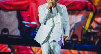 Dallo stadio agli Scavi: Nino D’Angelo chiude il tour a Pompei. Domani il concerto a Catania