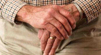 Previdenza sociale, nuovo assegno di 1700€ se hai questa patologia: nella lista milioni di italiani | Camperanno tutti così