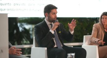 Emergenza fuga dei cervelli, Salvo Tomarchio presenta la legge shock RI-SICILIA a Giarre