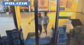 Acireale, furto in un negozio: denunciati due uomini della provincia di Siracusa