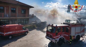 Belpasso, incendio in una ditta di smaltimento elettrodomestici