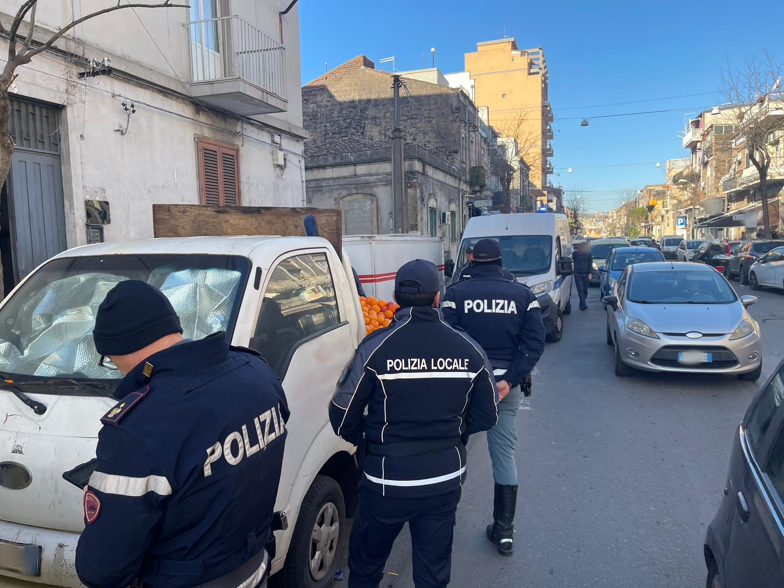 Catania, operazione straordinaria a San Cristoforo: sequestri di droga e sanzioni amministrative