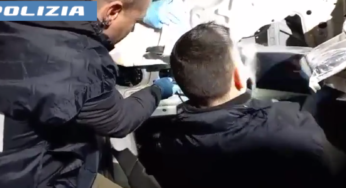 Il “viaggio” finisce in manette: nascondeva 4 chili di coca nello sportello dell’auto, bloccato dalla Mobile