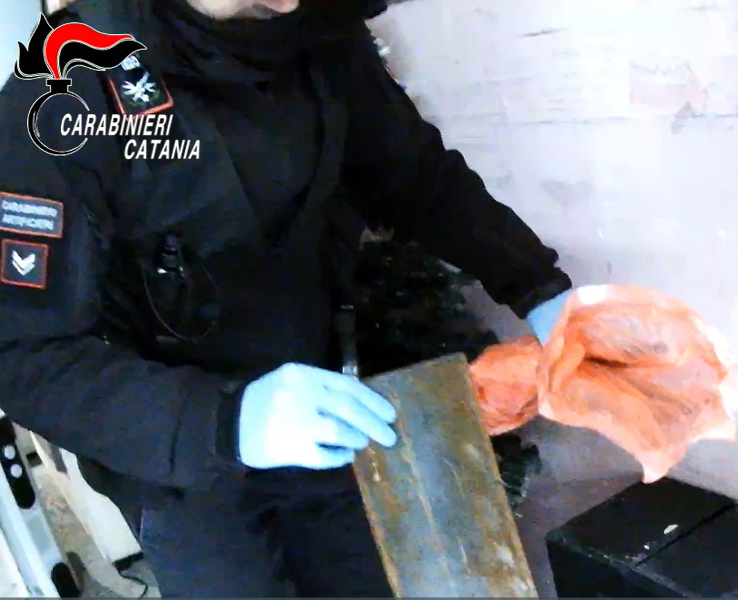 Carabinieri Catania: individuata la base logistica degli assalti ai bancomat, due arresti a San Pietro Clarenza