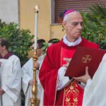 Diocesi di Acireale: il vescovo Raspanti presiede la Veglia di Pentecoste a Santa Venerina
