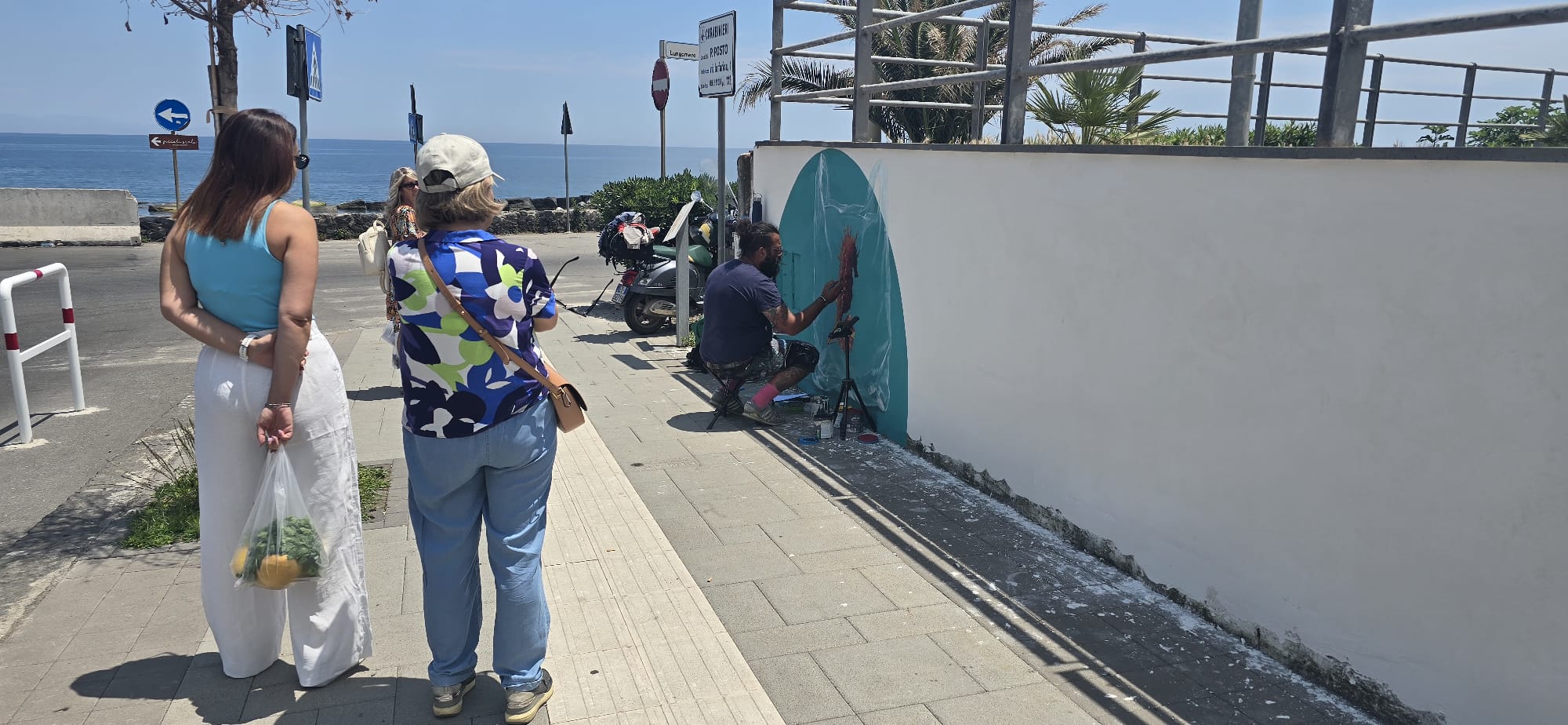 Giornata dell’ambiente a Riposto: in 150 puliscono le spiagge per l’evento “Come un pesce nella plastica”