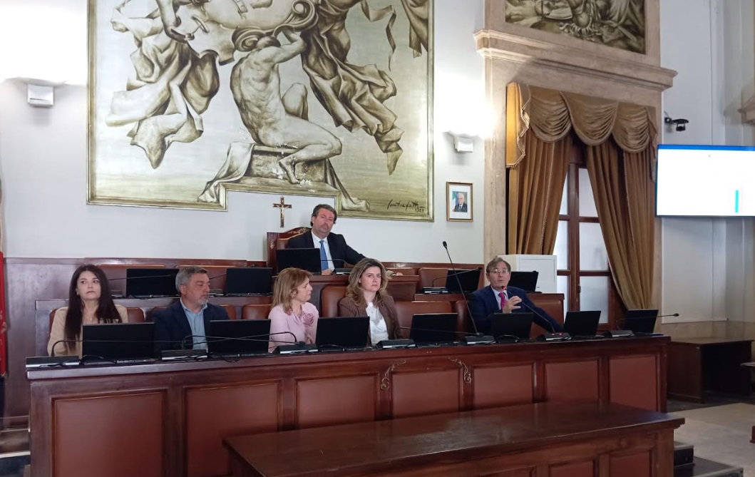 Catania, nasce la “Comunità Educante”: accordo istituzionale contro povertà educativa e disagio minorile