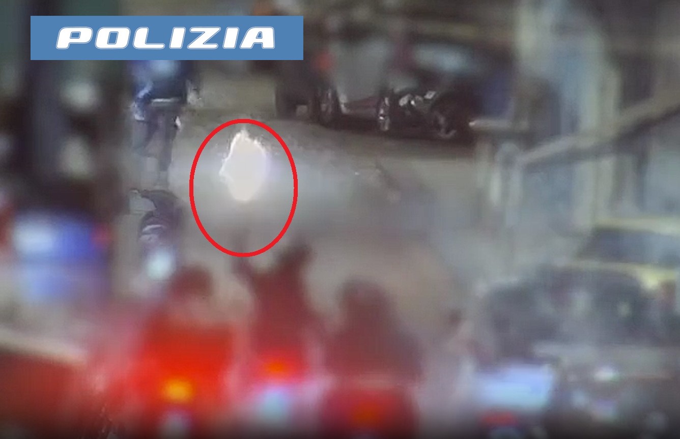 Catania, blitz contro il clan Mazzei-Carcagnusi: 20 arresti, armi da guerra e droga