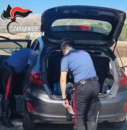 Contrasto allo spaccio di stupefacenti a Paternò: arrestato un minorenne dai Carabinieri