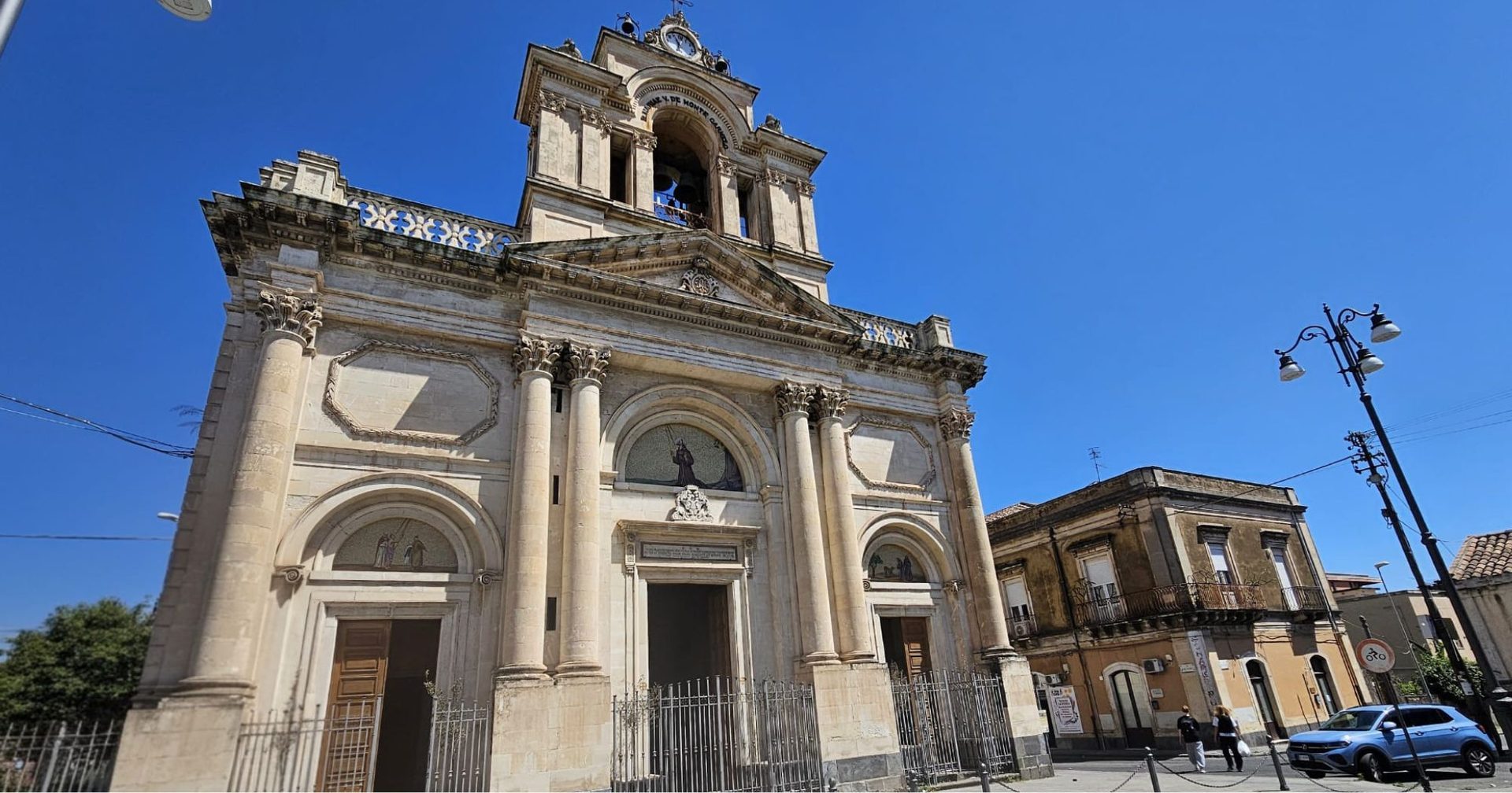 Cento mila euro per salvare il tetto della chiesa di Giarre
