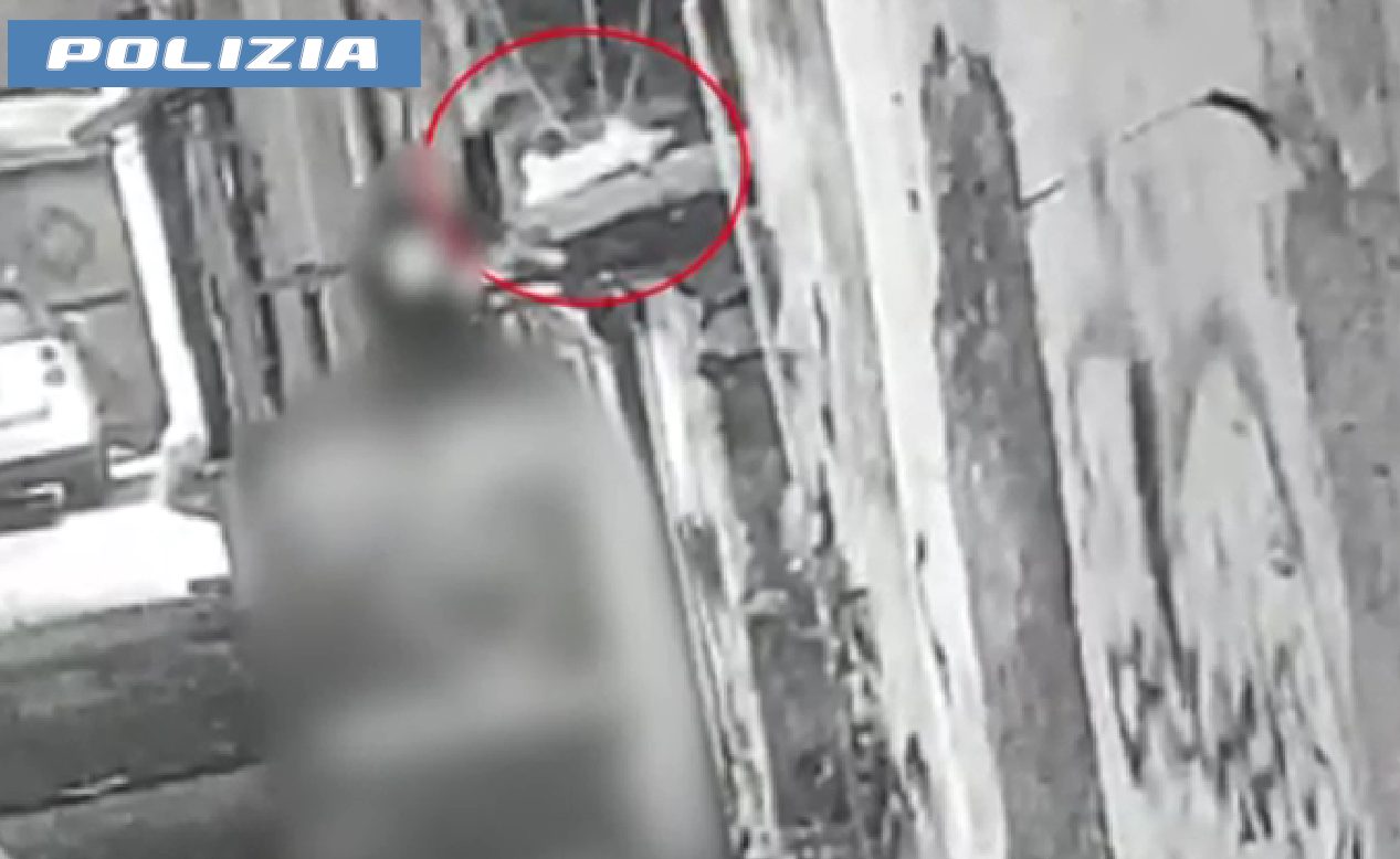Operazione su furto di mitra dal carcere Bicocca di Catania