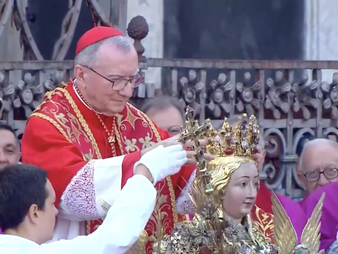 Sant’Agata incoronata in piazza Duomo. Il busto riaperto dopo 63 anni