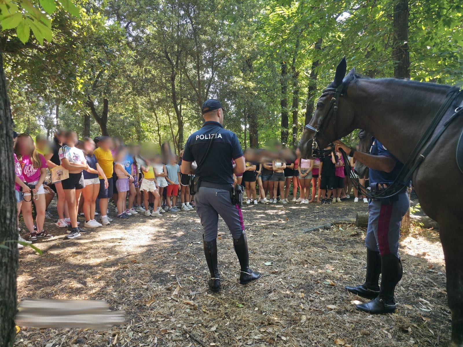 Spazio della legalità Zafferana Etnea: la Polizia incontra i giovani