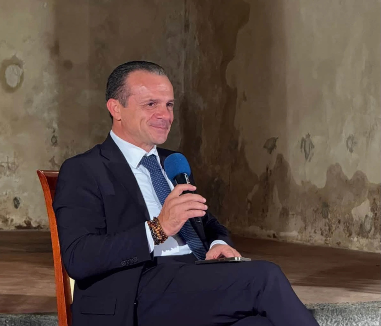 Cateno De Luca a Paternò, «resto all’opposizione a Schifani»