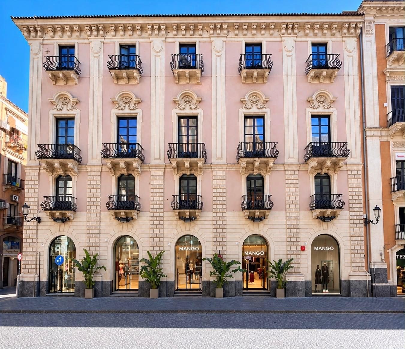 Mango inaugura a Catania il primo punto vendita nato dall’intesa con Coin